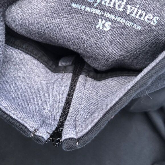 RARE Vineyard Vines Sweater Half Zip Black XS - Picture 8 of 9